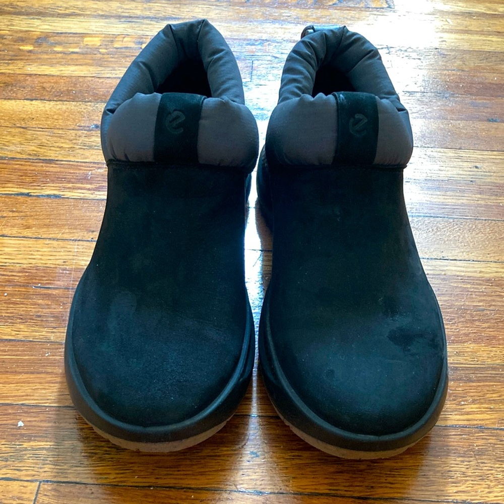 Ecco Solice Black Slip-On Boot
